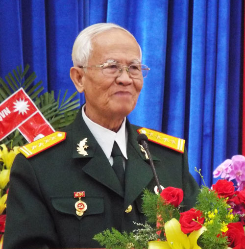 80 xuân vẫn &quot;vác tù và hàng tổng&quot;
