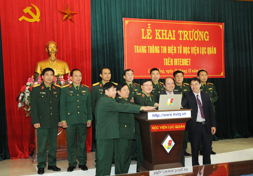 Xây dựng Học viện Lục quân theo mô hình nhà trường thông minh