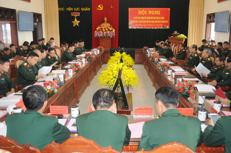 Toàn cảnh hội nghị