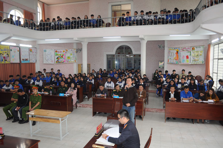 Tuyên truyền Luật Nghĩa vụ quân sự cho học sinh