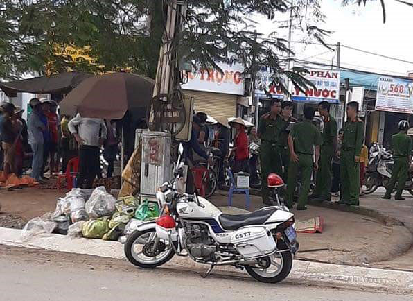 Phát hiện người đàn ông tử vong trên vỉa hè
