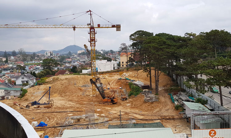 Xây khách sạn &quot;ngàn tỷ&quot; không phép, bị phạt 40 triệu đồng