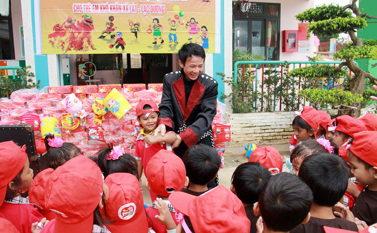 Ảo thuật gia và tấm lòng thơm thảo