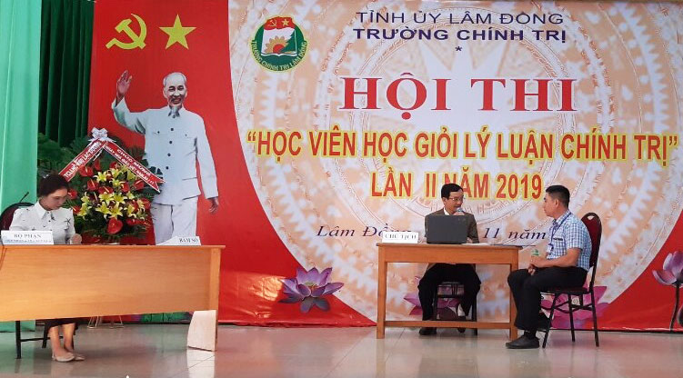 7 đội tham gia thi học viên giỏi lý luận chính trị