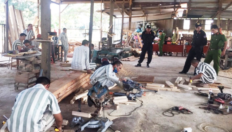 Phạm nhân Trại giam Đại Bình thi tay nghề giỏi