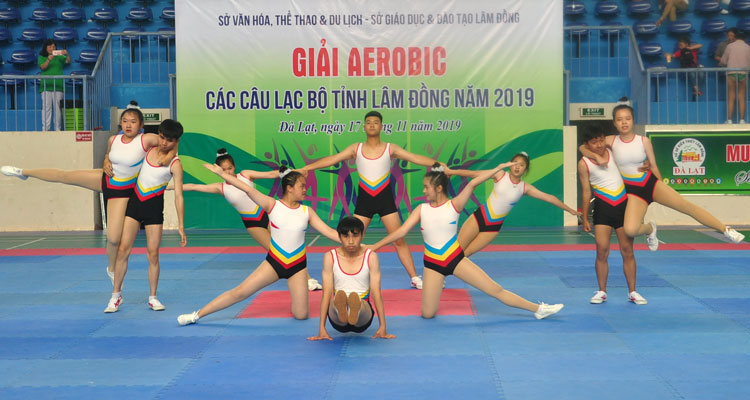 Khởi sắc Aerobic học đường