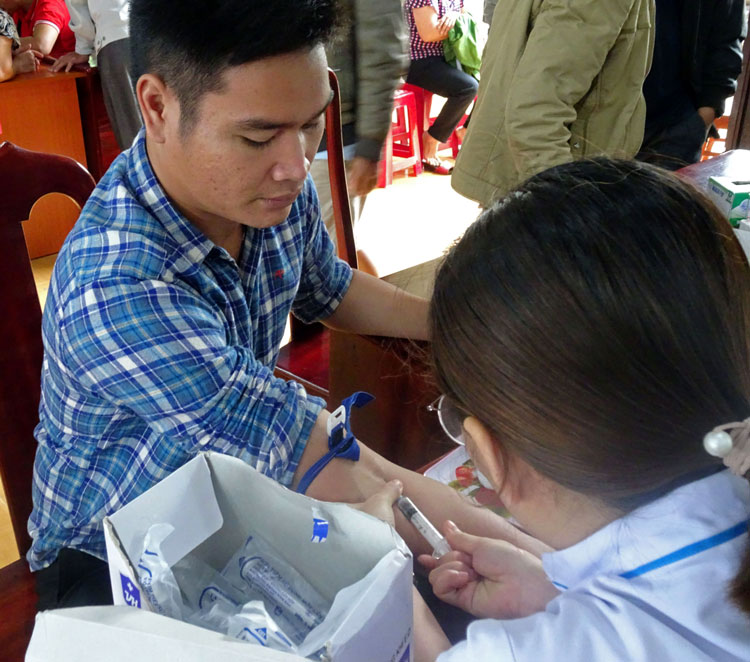 Khơi thông dòng máu nghĩa tình