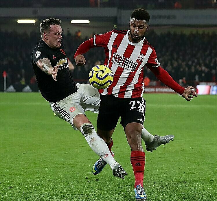 Man Utd hòa 3-3 trên sân Sheffield