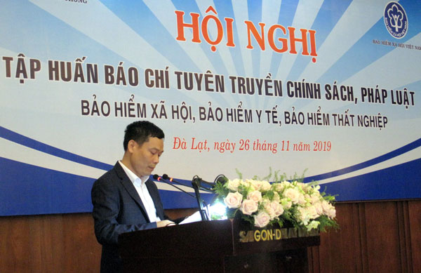 Gần 100 đại biểu tập huấn báo chí tuyên truyền chính sách pháp luật về bảo hiểm