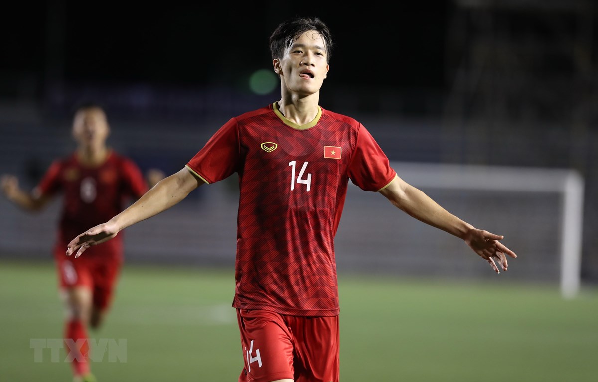 Hoàng Đức lập siêu phẩm, U22 Việt Nam ngược dòng hạ U22 Indonesia