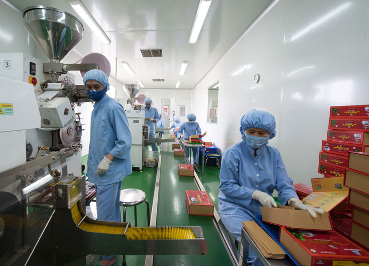 Vai trò của doanh nghiệp trong thực hiện Cuộc vận động &quot;Người Việt Nam ưu tiên dùng hàng Việt Nam&quot;