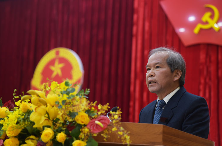 Ủy viên Ban Chấp hành Trung ương Đảng, Bí thư Tỉnh ủy Lâm Đồng Nguyễn Xuân Tiến phát biểu chỉ đạo tại kỳ họp thứ 11 – HĐND tỉnh khóa IX