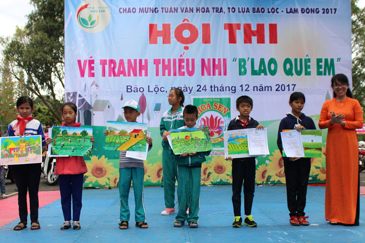 Nghệ sĩ ấn tượng về vùng đất Bảo Lộc