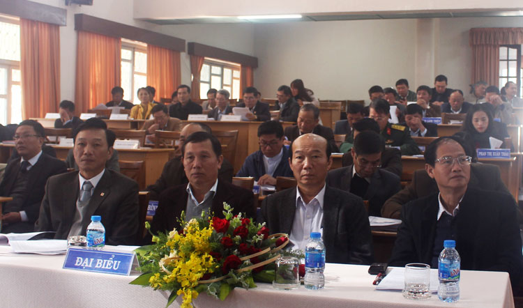 Các đại biểu tham dự kỳ họp