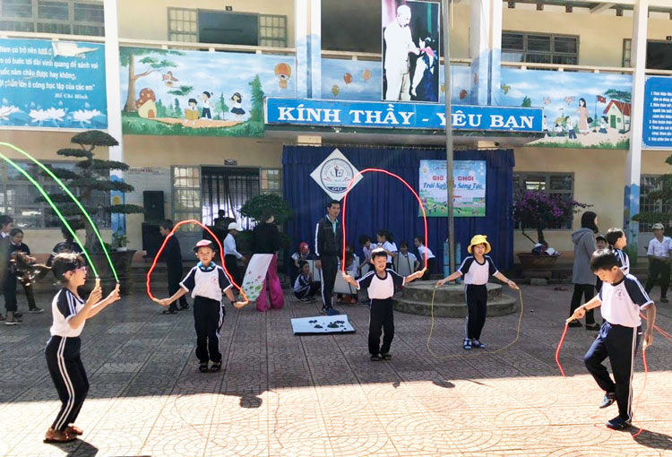 Nâng cao chất lượng giáo dục, hình thành trường phổ thông nhiều cấp học