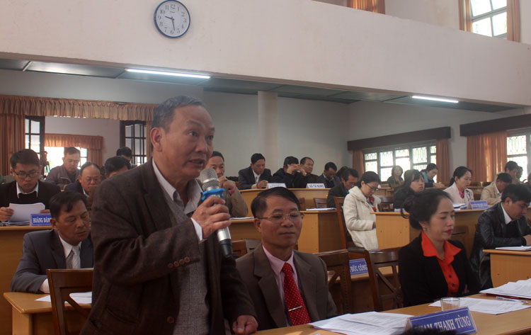 Chất vấn nhiều vấn đề người dân quan tâm