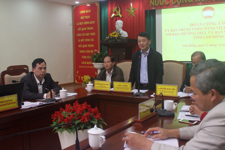 Đồng chí Hầu A Lềnh chỉ đạo những nhiệm vụ trọng tâm trong công tác Mặt trận thời gian tới