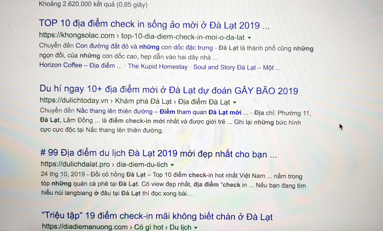 Rất nhiều địa điểm check in sống ảo thường xuyên được cập nhật và lên top tìm kiếm của google.