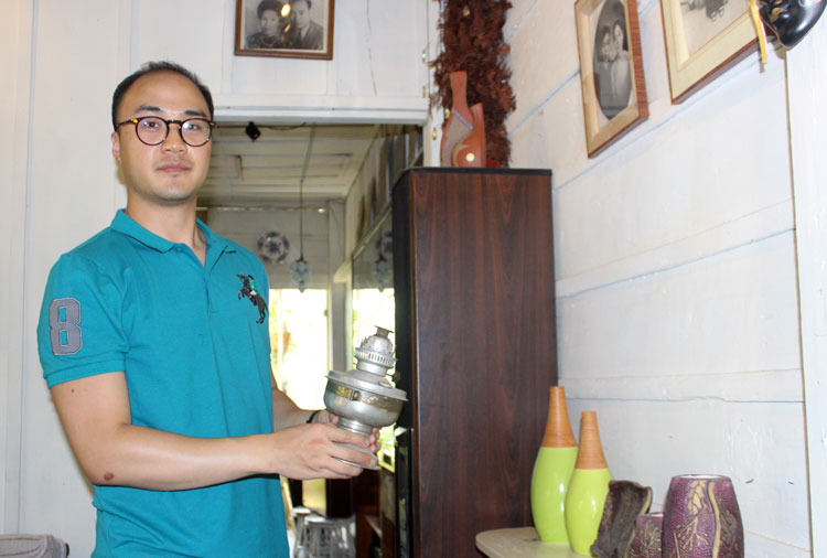 Chàng trai lưu giữ một thời xưa cũ