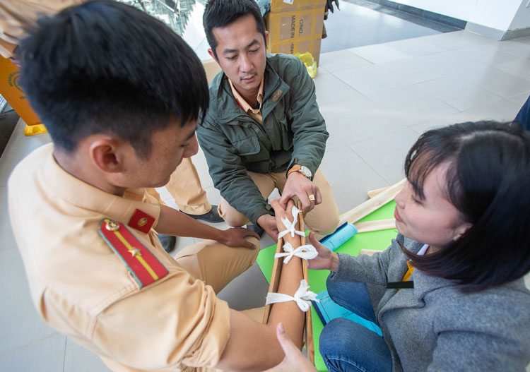 Tập huấn kỹ năng sơ cấp cứu khi gặp tai nạn giao thông