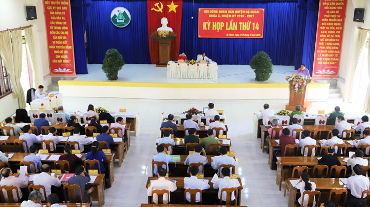 Quang cảnh kỳ họp