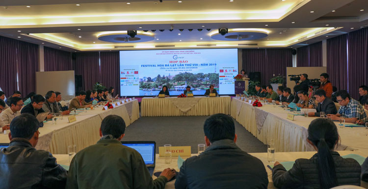Toàn cảnh họp báo. Ảnh: Võ Trang