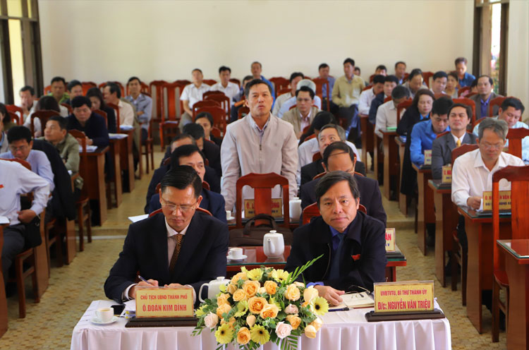 Toàn cảnh kỳ họp