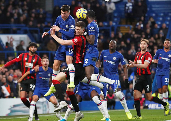 Chelsea thua trận thứ hai liên tiếp ở Premier League