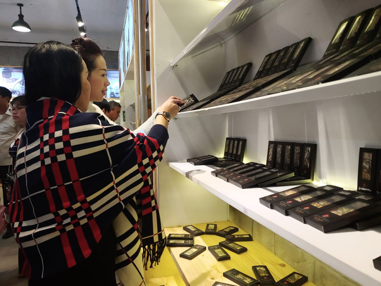 Showroom trưng bày, giới thiệu, bán sản phẩm