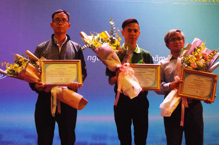 Lọc nước nhiễm mặn thành nước ngọt bằng công nghệ năng lượng mặt trời