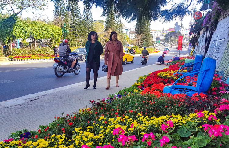Phát 50 ngàn tờ rơi hướng dẫn các biện pháp phòng, chống tội phạm