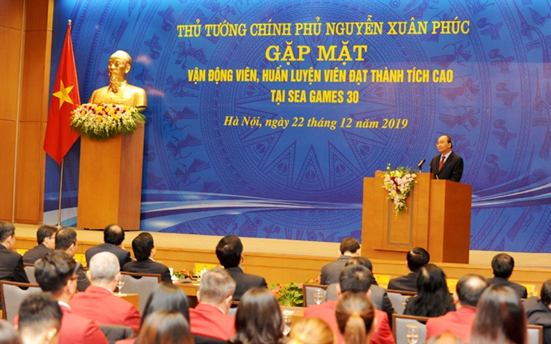 Thủ tướng Nguyễn Xuân Phúc phát biểu tại buổi gặp mặt
