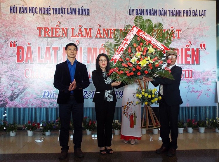 Triển lãm ảnh nghệ thuật ''Đà Lạt đổi mới và phát triển''