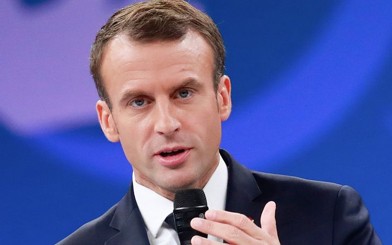 Ông Macron bãi bỏ trợ cấp lương hưu đặc biệt cho Tổng thống