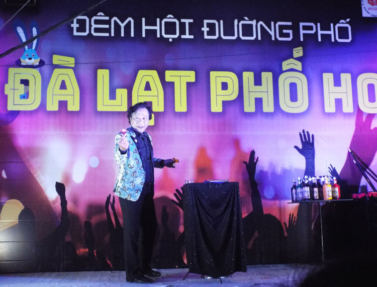 Đêm hội Đà Lạt phố hoa