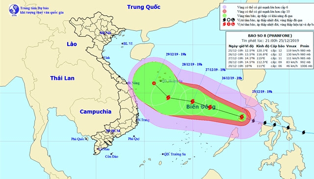 Bão Phanfone giật cấp 14 vào Biển Đông