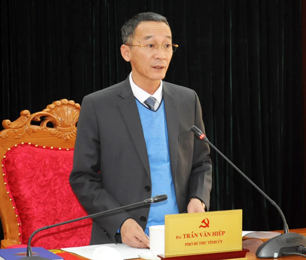 Giao ban giữa Thường trực Tỉnh ủy với Mặt trận Tổ quốc và các đoàn thể