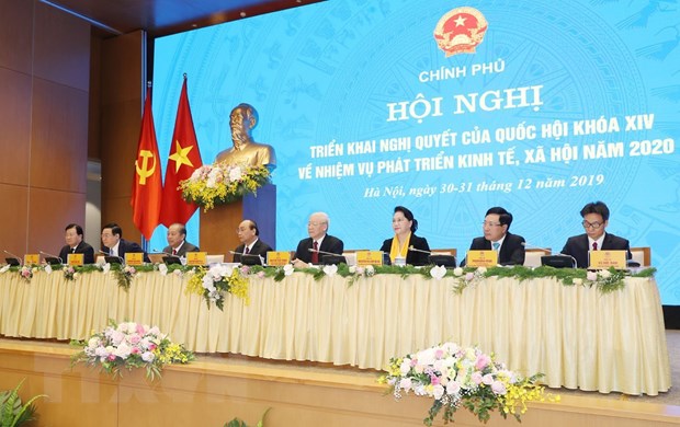 Tổng Bí thư, Chủ tịch nước Nguyễn Phú Trọng, Thủ tướng Chính phủ Nguyễn Xuân Phúc, Chủ tịch Quốc hội Nguyễn Thị Kim Ngân và các vị lãnh đạo Đảng, Nhà nước chủ trì hội nghị