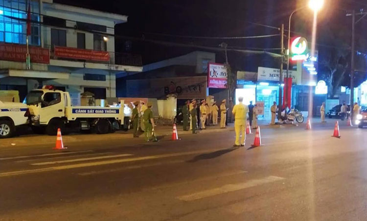 Ngày đầu ra quân đo nồng độ cồn, xử phạt 14 trường hợp