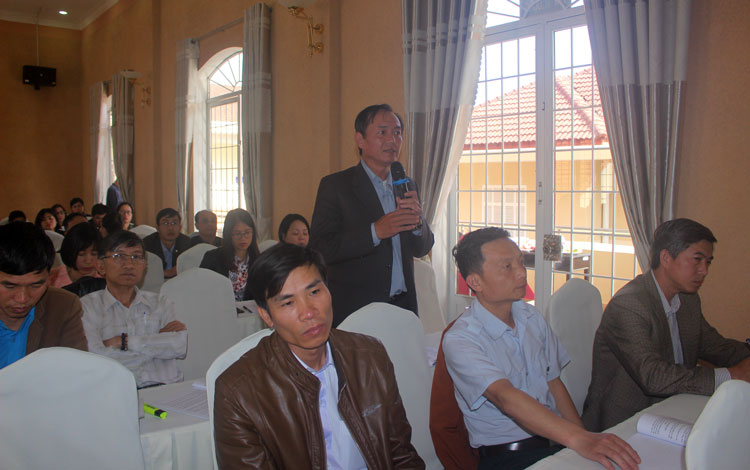 Đại biểu góp ý thảo luận
