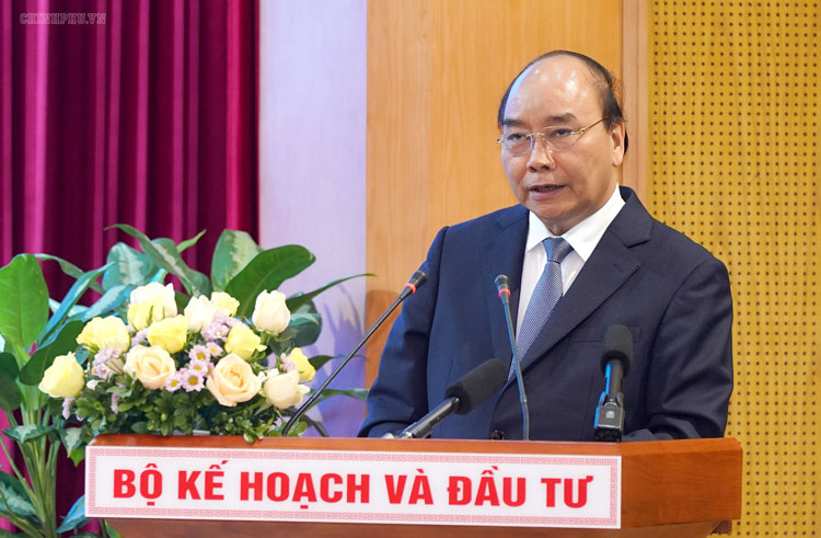 Thủ tướng Chính phủ Nguyễn Xuân Phúc phát biểu chỉ đạo tại Hội nghị trực tuyến của Bộ KHĐT. Ảnh chinhphu.vn