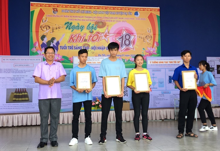 Huyện Đoàn Đạ Tẻh tổ chức Ngày hội "khi tôi 18"