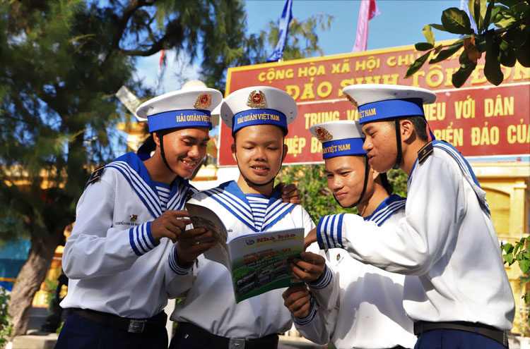 Điểm tô màu xanh cho đảo