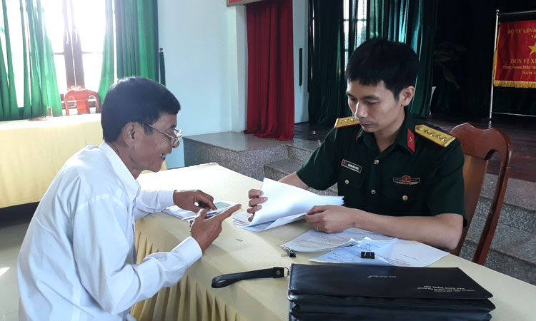 Cát Tiên chi trả chế độ cho quân nhân và dân công hỏa tuyến