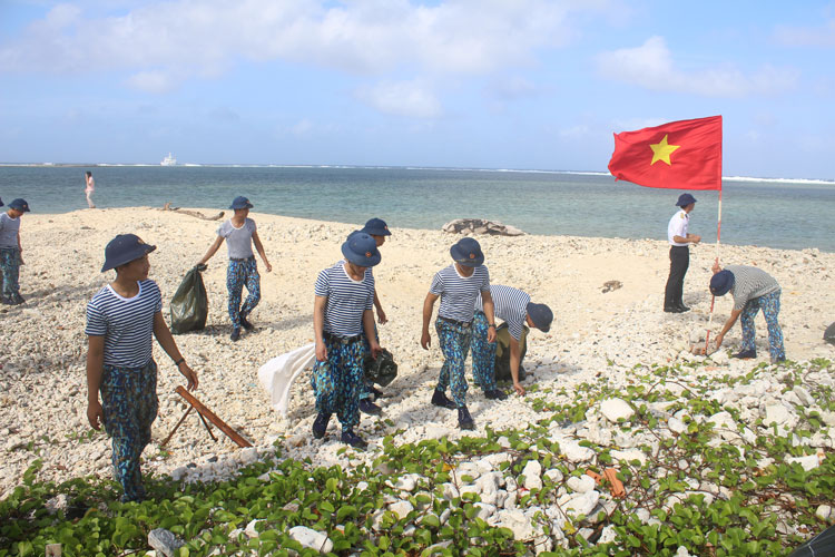 Chung tay giữ gìn biển, đảo quê hương