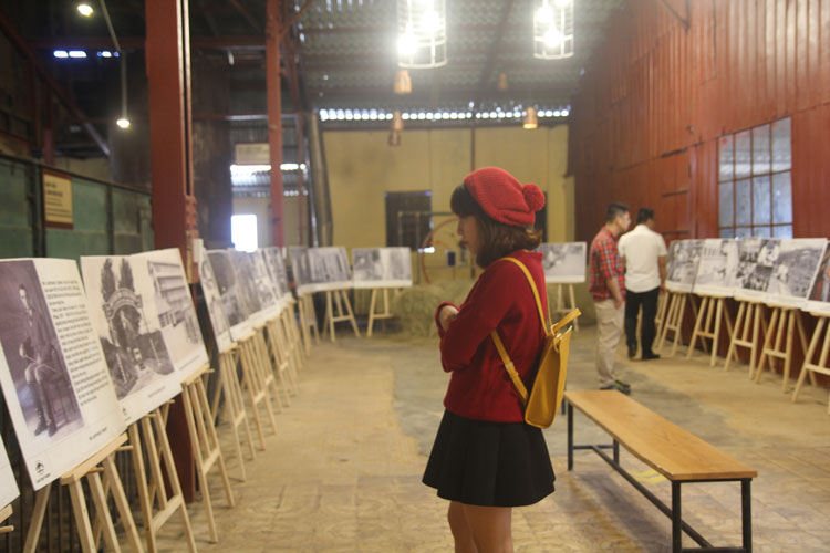 Không gian triển lãm ảnh thu hút du khách