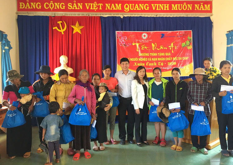 Chương trình tết nhân ái đến với đồng bào nghèo xã Gia Bắc (huyện Di Linh)