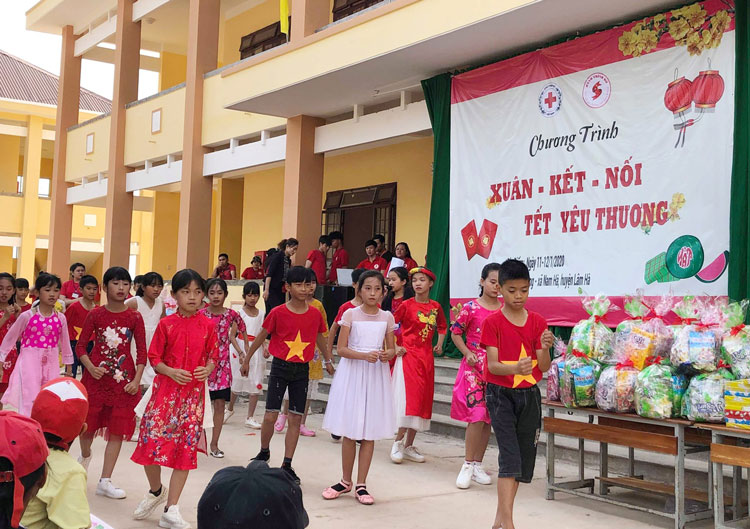 Về Nam Hà ngày cận tết