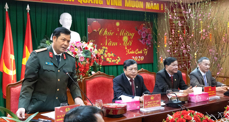 Lãnh đạo Công an tỉnh báo cáo tình hình trực tết và kế hoạch công tác của ngành công an năm 2020