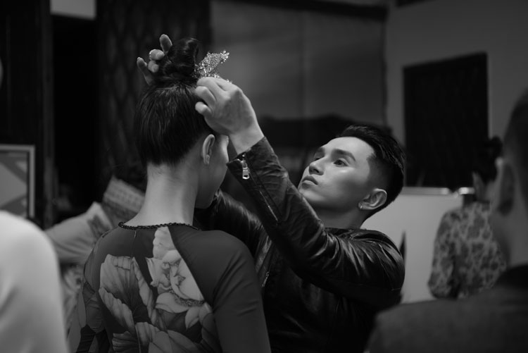 NTK Đỗ Nguyễn chăm chút từng chi tiết cho mỗi bộ áo dài